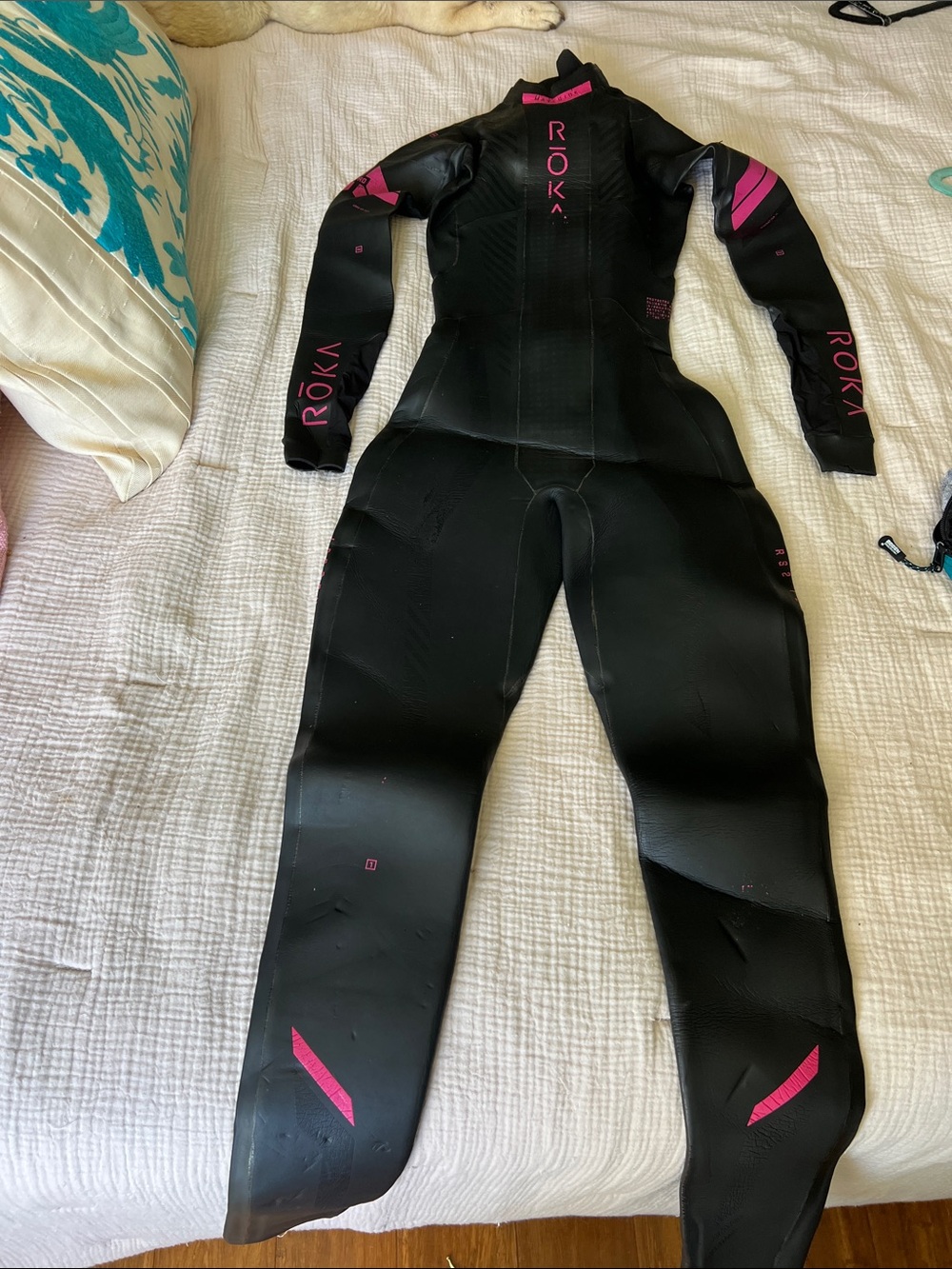 ROKA Maverick Full-Body Wetsuit in Black with Pink Accents Small extra tall